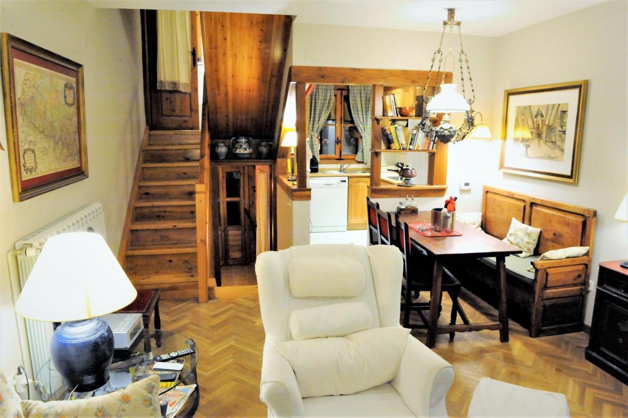 Chardin D'Alto-Apartamentos Chardins Benasque Extérieur photo